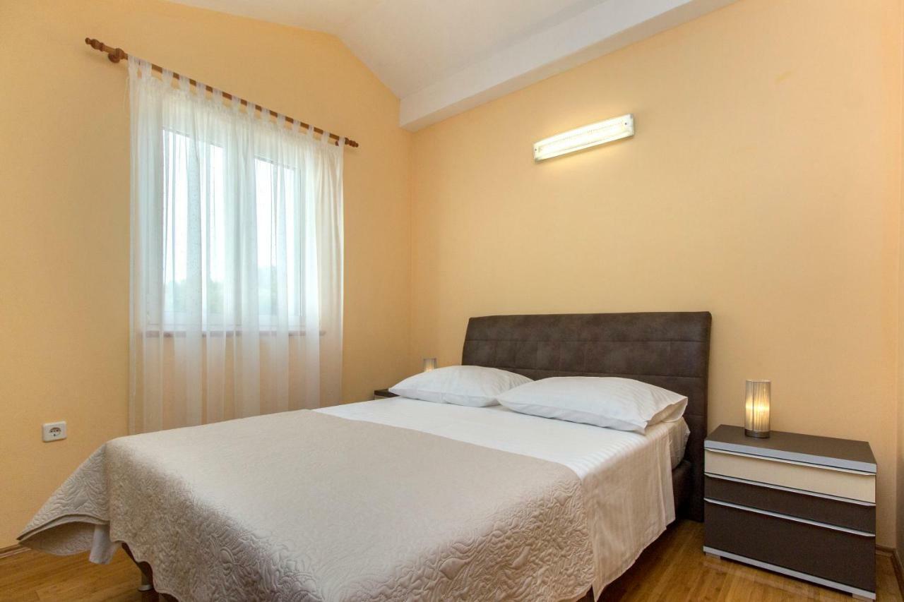 Villa Bozena Brodarica  Esterno foto