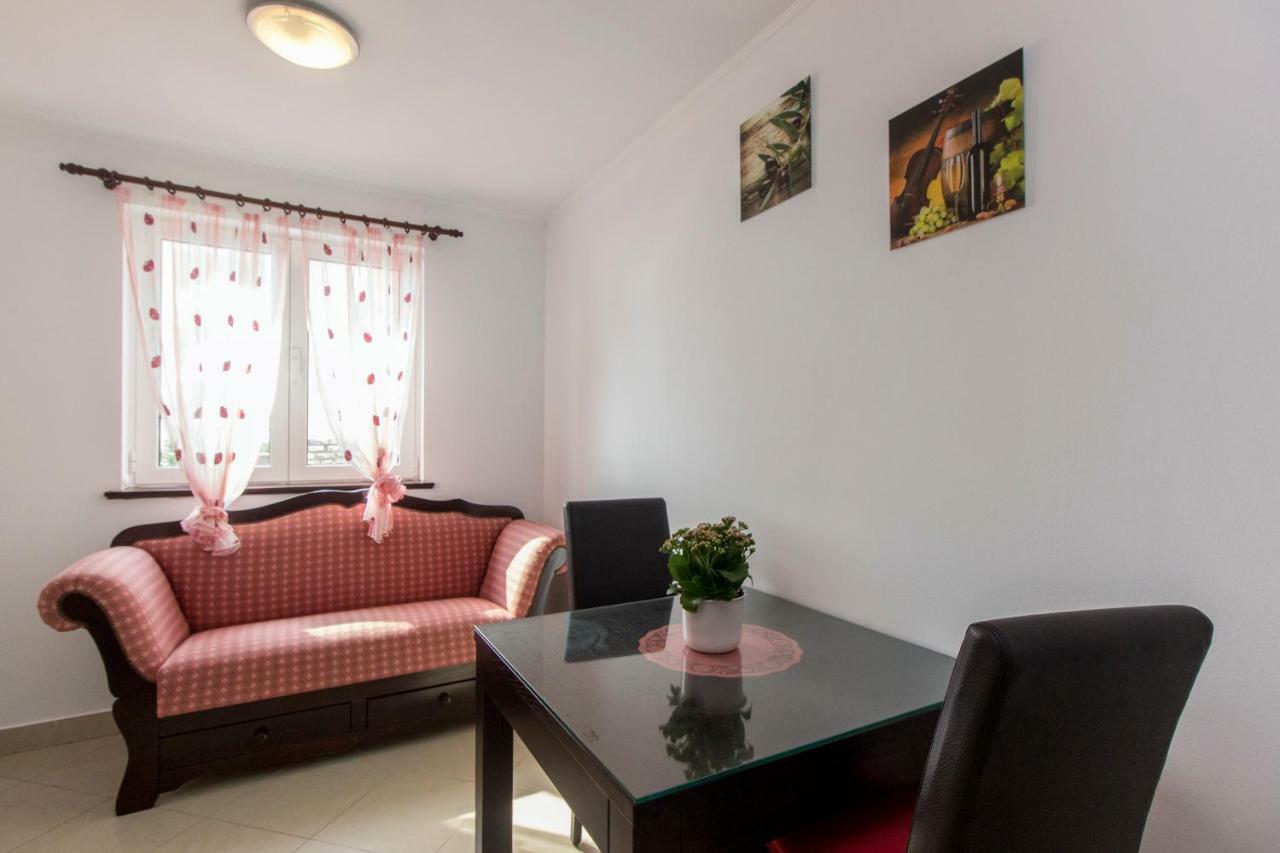 Villa Bozena Brodarica  Esterno foto
