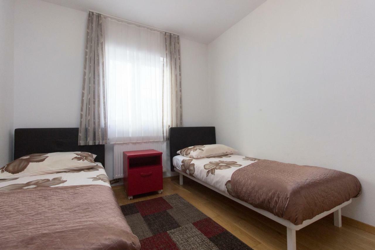 Villa Bozena Brodarica  Esterno foto