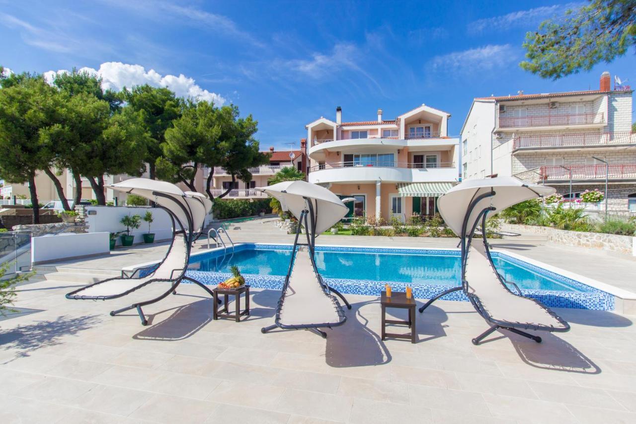 Villa Bozena Brodarica  Esterno foto